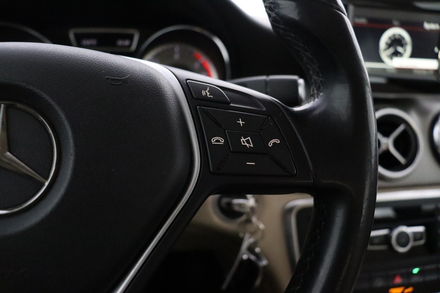 Mercedes-Benz GLA vaihtoauto