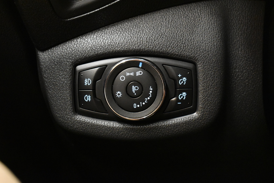 Ford Transit Connect vaihtoauto