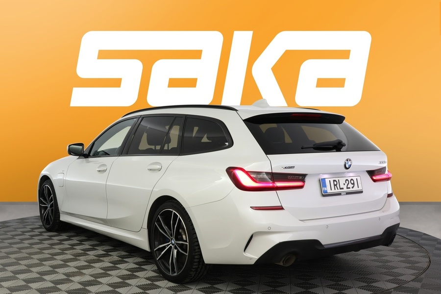 BMW 330 vaihtoauto