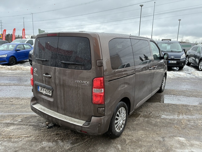 Toyota Proace Verso vaihtoauto
