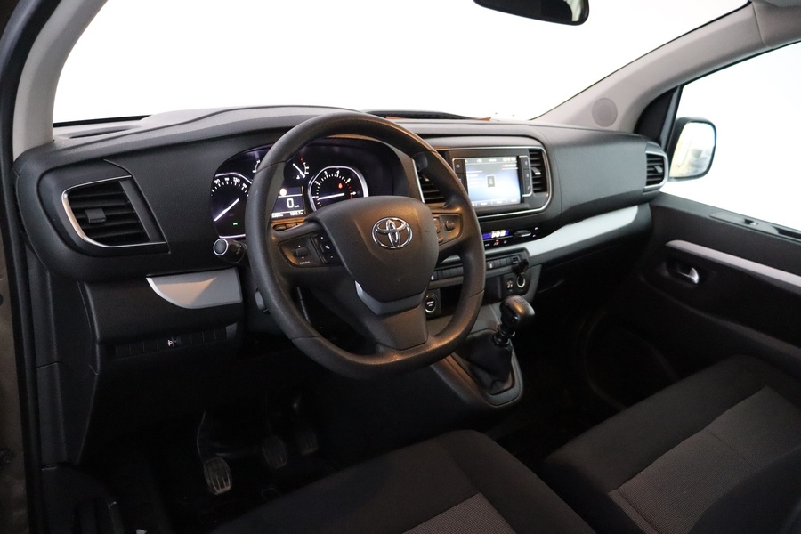 Toyota Proace Verso vaihtoauto