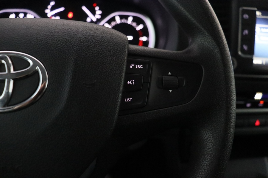 Toyota Proace Verso vaihtoauto