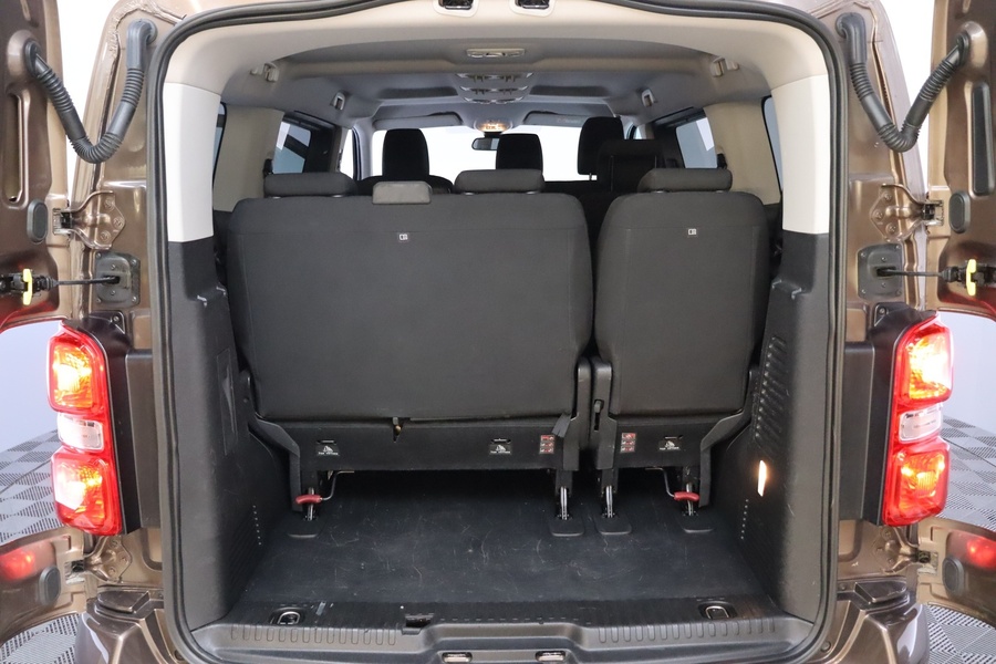Toyota Proace Verso vaihtoauto