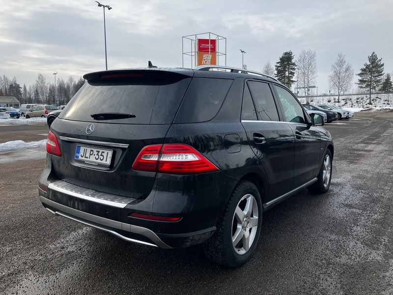 Mercedes-Benz ML vaihtoauto