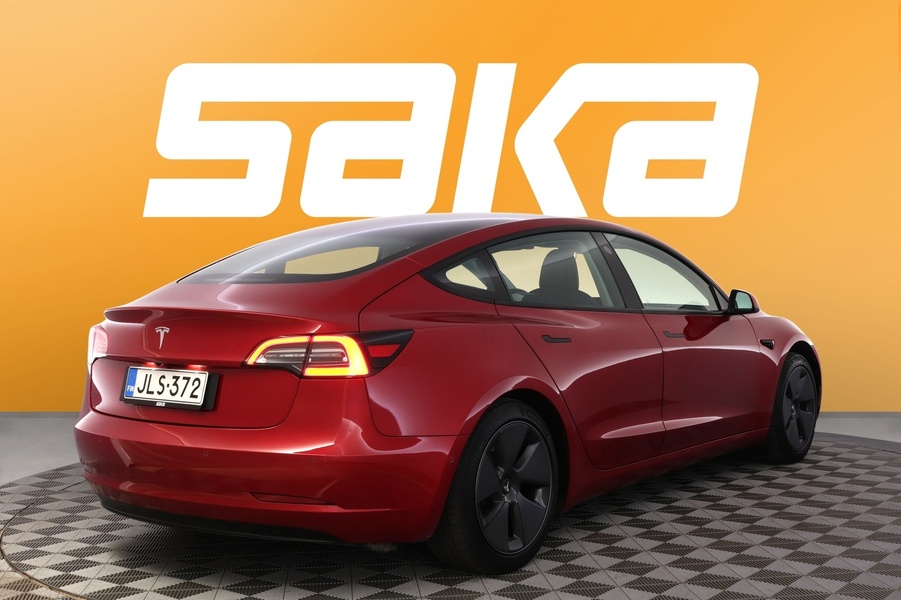 Tesla Model 3 vaihtoauto