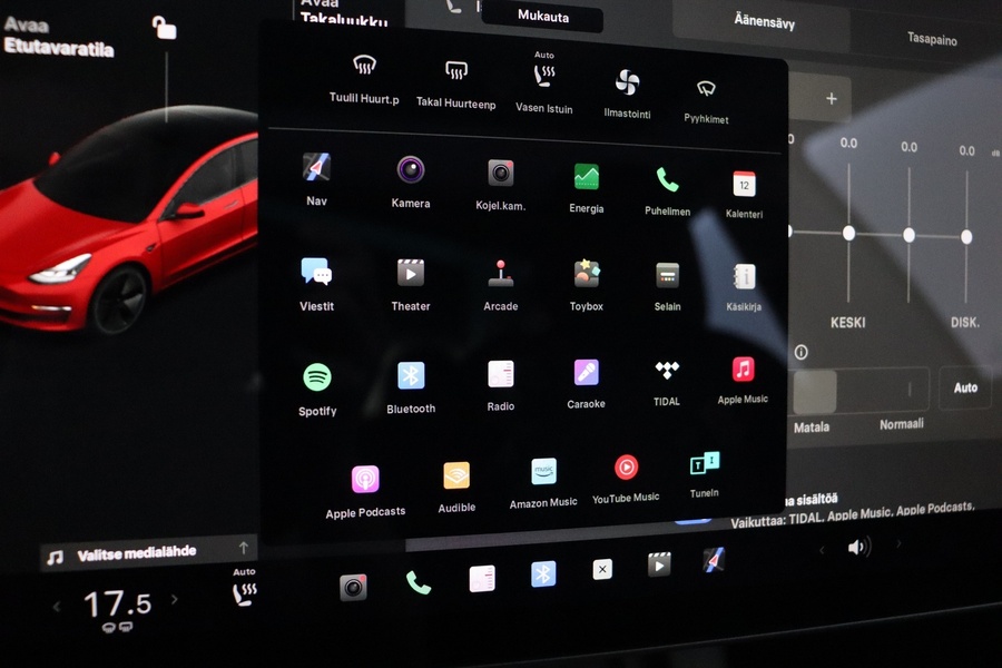Tesla Model 3 vaihtoauto