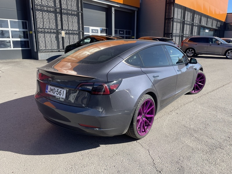 Tesla Model 3 vaihtoauto