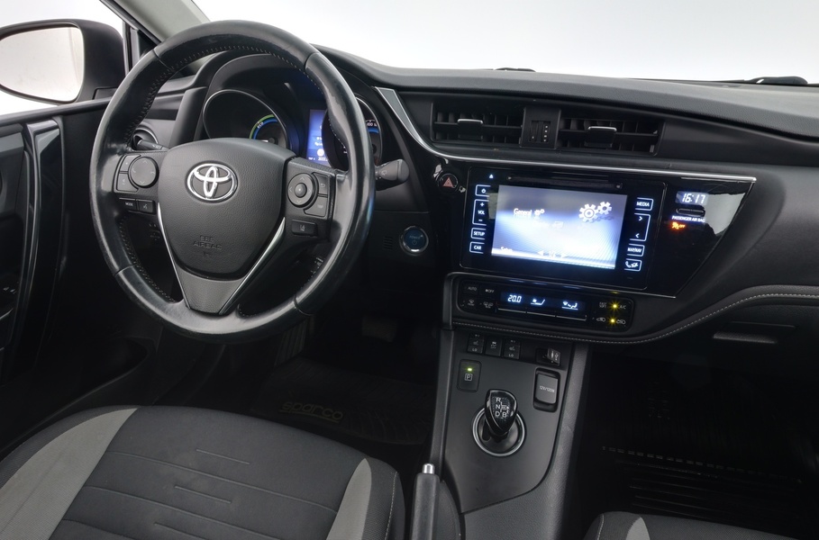 Toyota Auris vaihtoauto