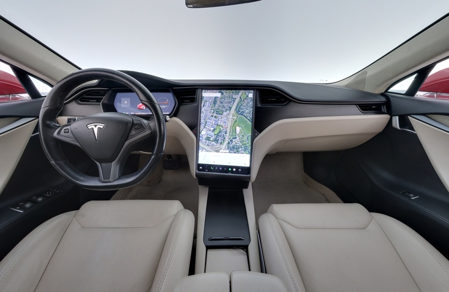 Tesla Model S vaihtoauto