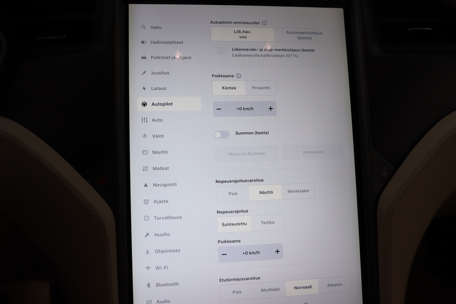 Tesla Model S vaihtoauto