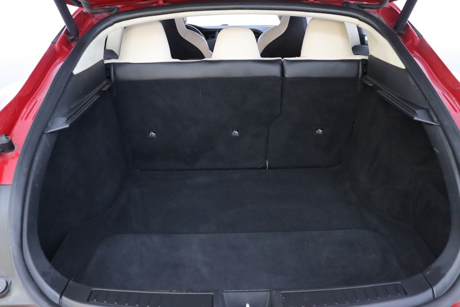 Tesla Model S vaihtoauto