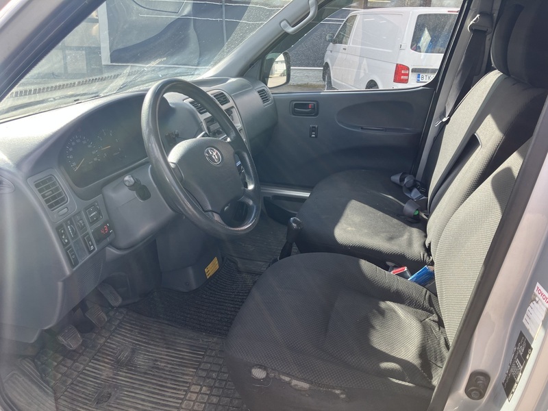 Toyota Hiace vaihtoauto