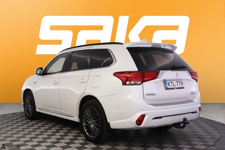 Mitsubishi Outlander PHEV vaihtoauto