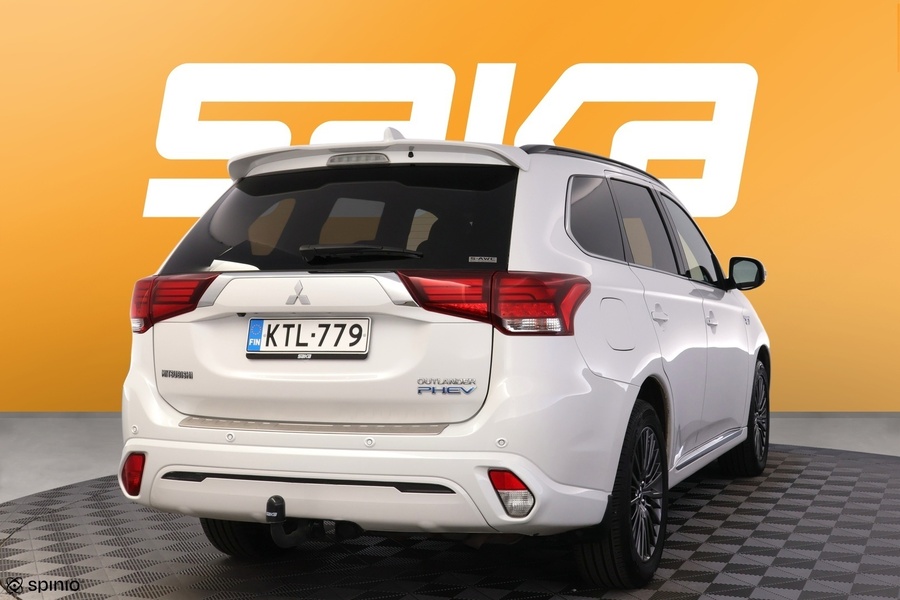 Mitsubishi Outlander PHEV vaihtoauto