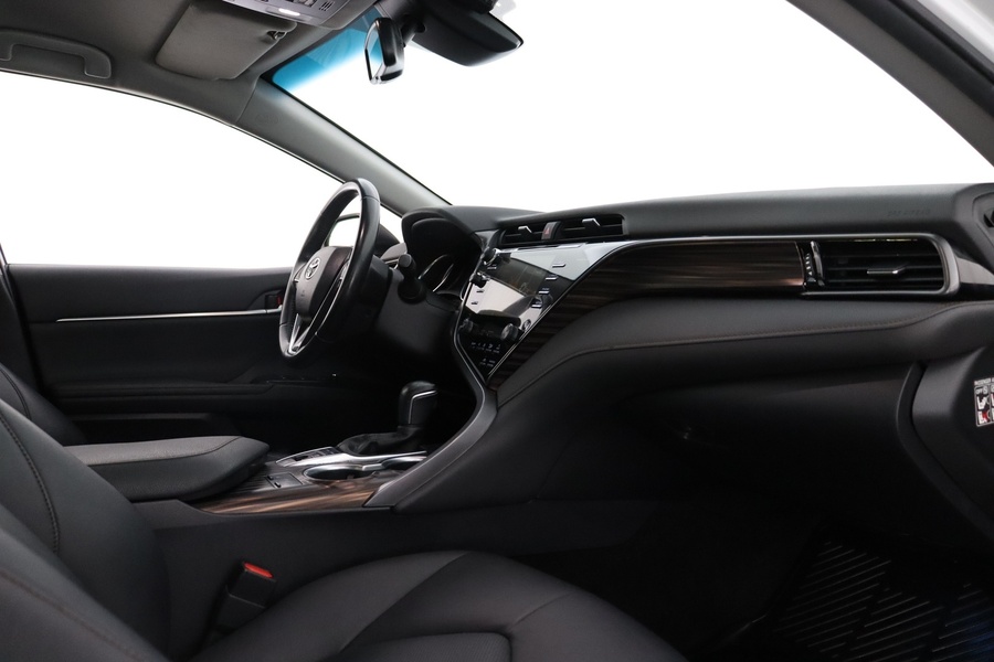 Toyota Camry vaihtoauto