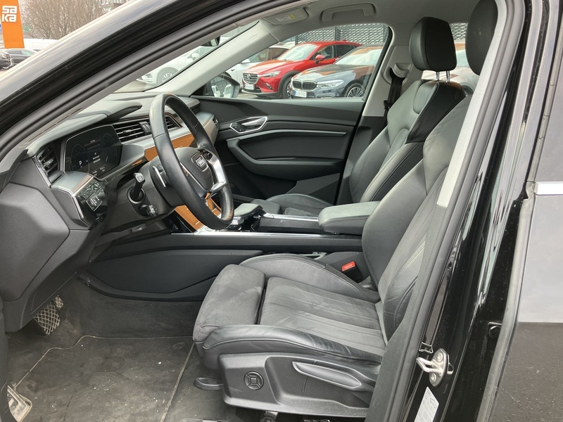 Audi e-tron vaihtoauto