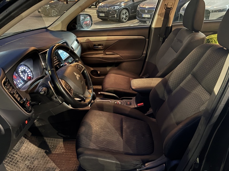 Mitsubishi Outlander vaihtoauto