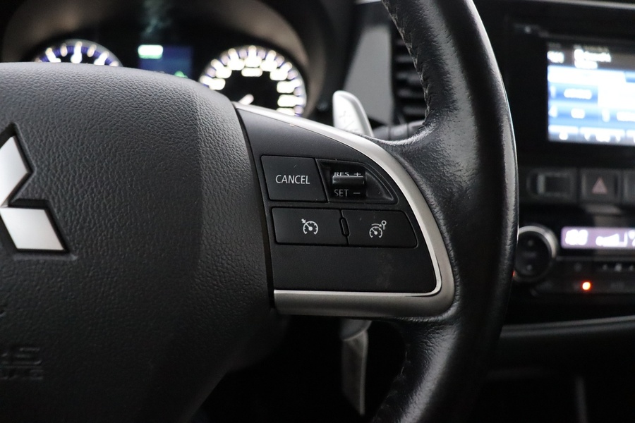 Mitsubishi Outlander vaihtoauto