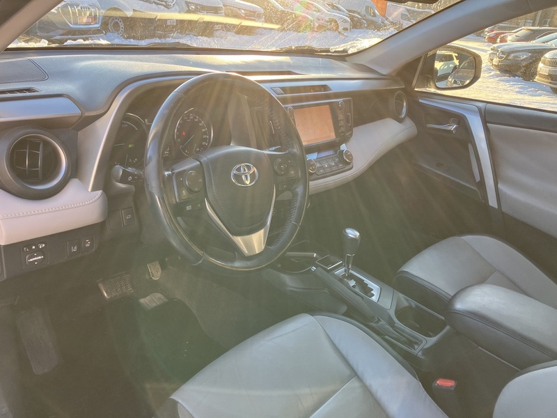 Toyota RAV4 vaihtoauto