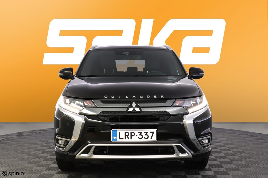 Mitsubishi Outlander PHEV vaihtoauto