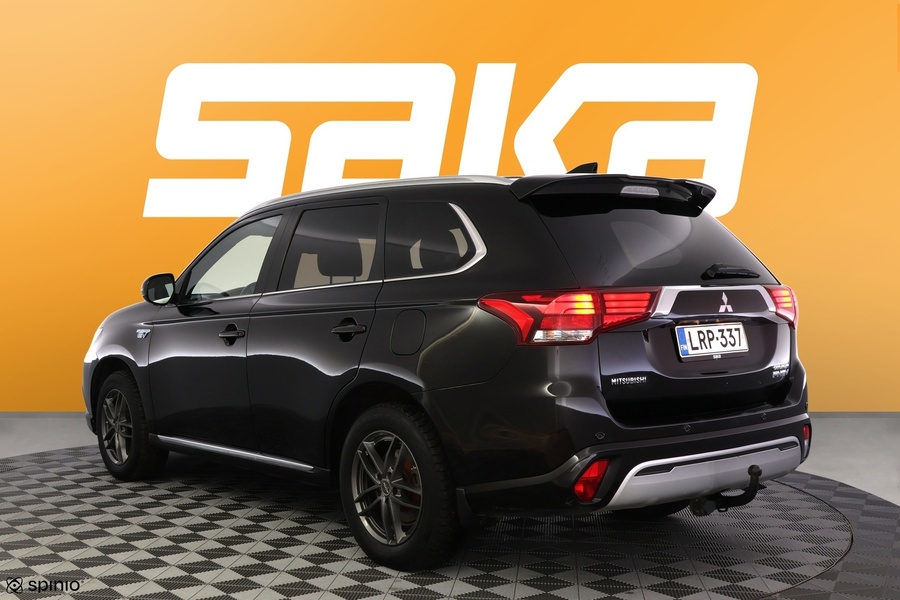 Mitsubishi Outlander PHEV vaihtoauto