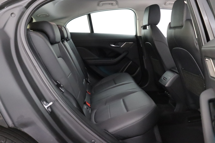 Jaguar I-PACE vaihtoauto