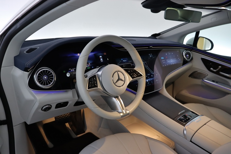 Mercedes-Benz EQE vaihtoauto