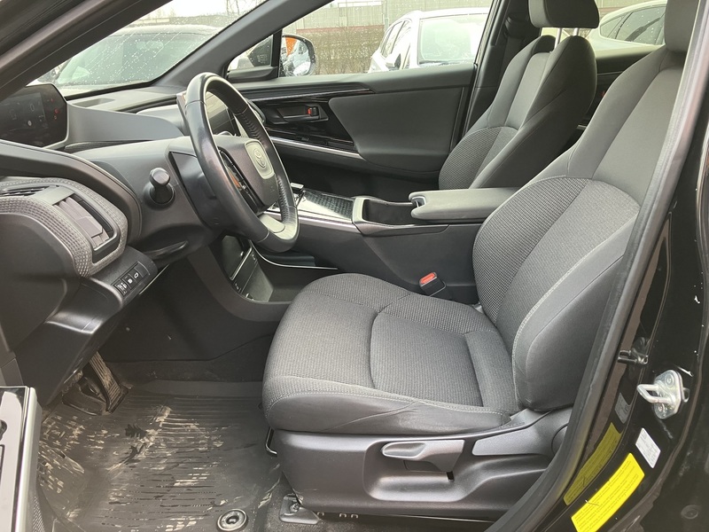 Toyota bZ4X vaihtoauto