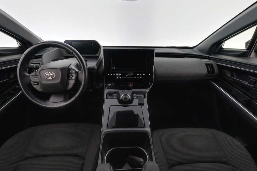 Toyota bZ4X vaihtoauto