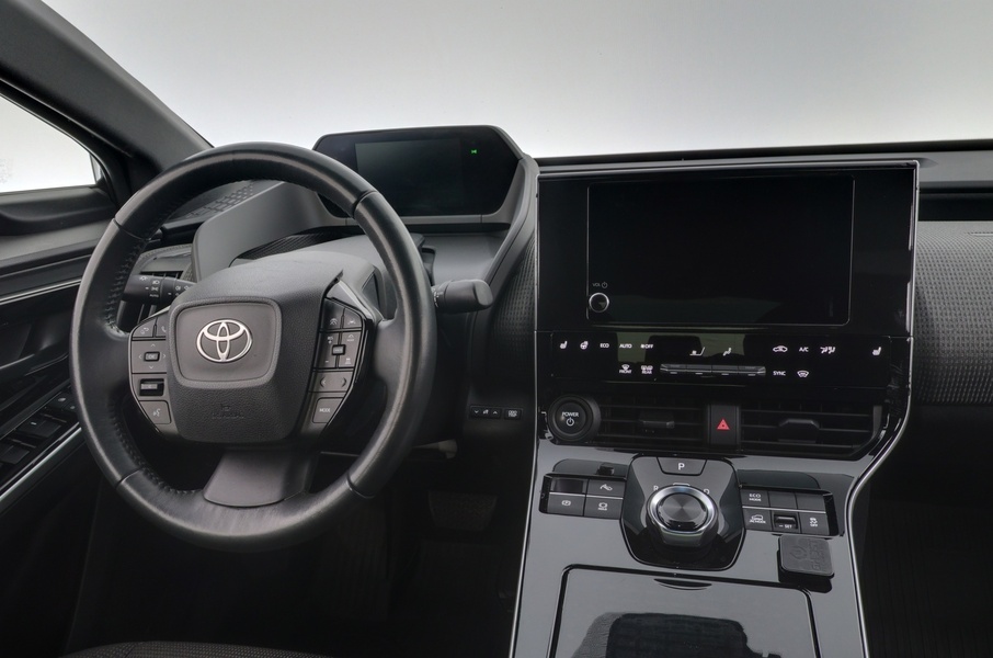 Toyota bZ4X vaihtoauto