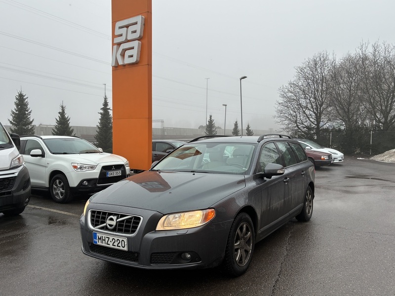 Volvo V70 vaihtoauto