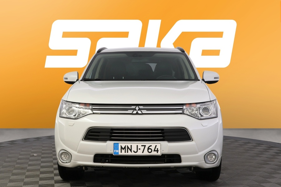 Mitsubishi Outlander PHEV vaihtoauto