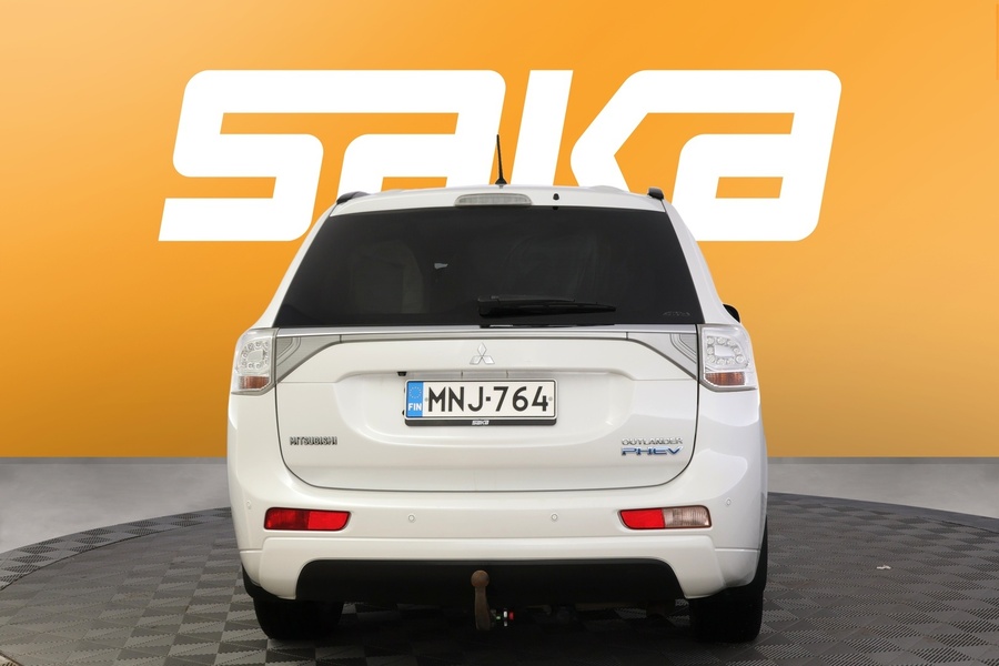 Mitsubishi Outlander PHEV vaihtoauto