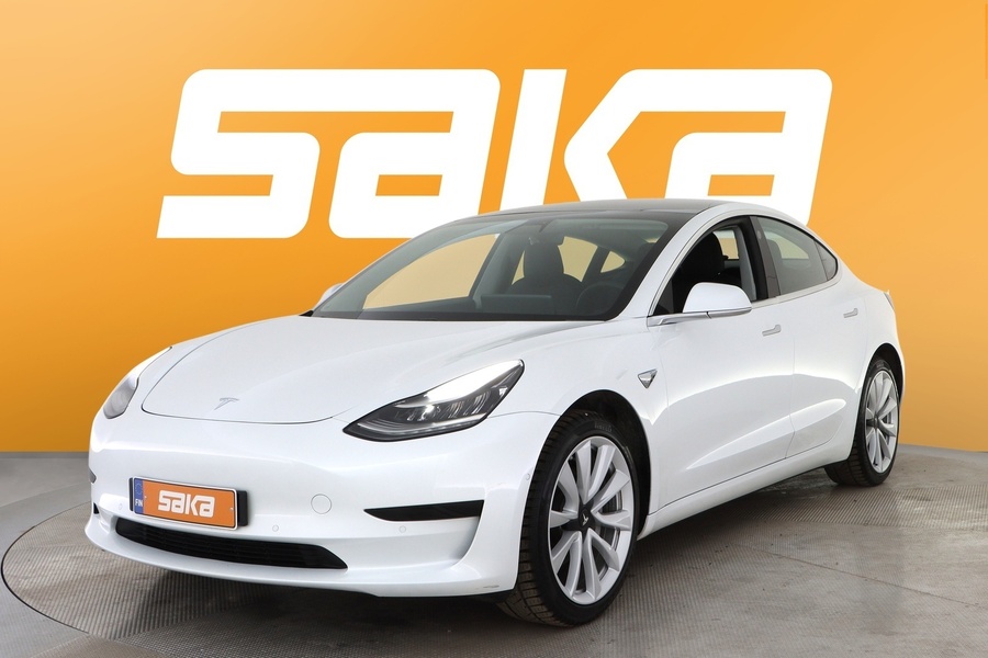 Tesla Model 3 vaihtoauto