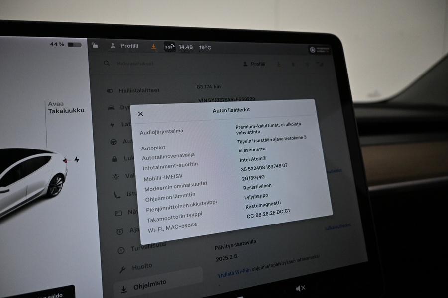Tesla Model 3 vaihtoauto