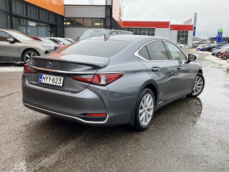 Lexus ES vaihtoauto