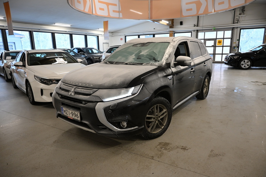Mitsubishi Outlander PHEV vaihtoauto