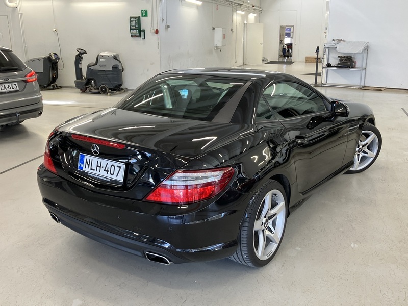 Mercedes-Benz SLK vaihtoauto