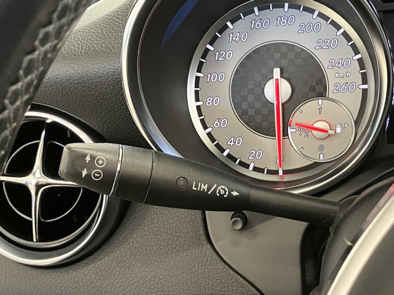 Mercedes-Benz SLK vaihtoauto