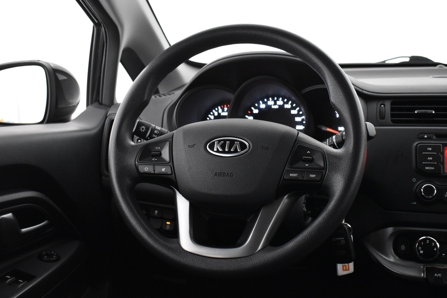 Kia Rio vaihtoauto