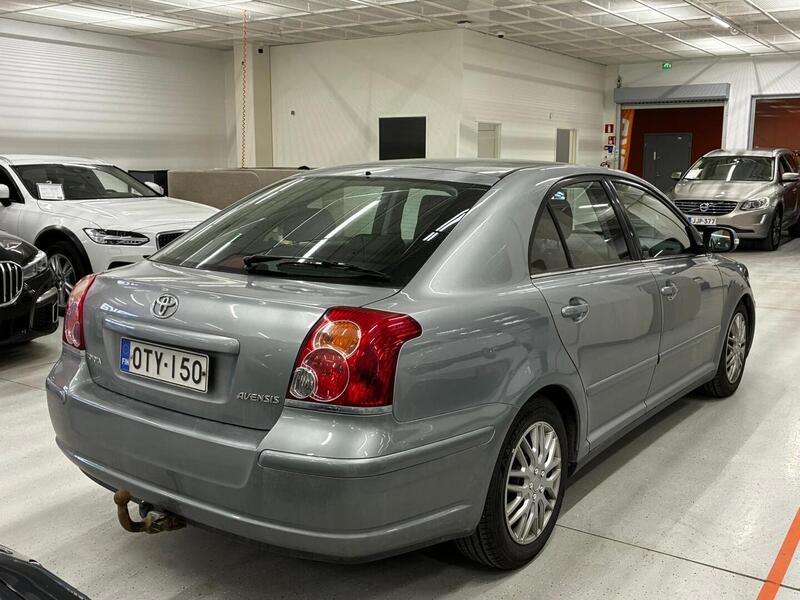 Toyota Avensis vaihtoauto
