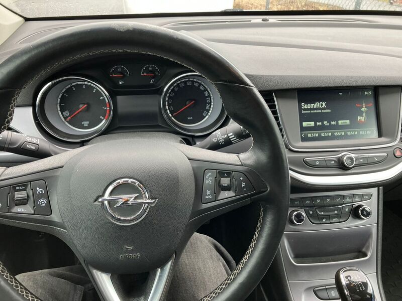 Opel Astra vaihtoauto