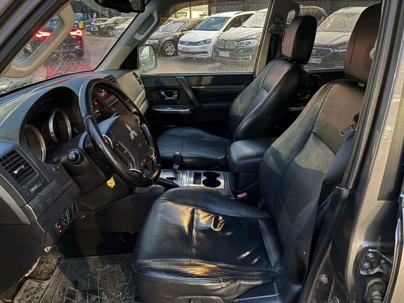 Mitsubishi Pajero vaihtoauto