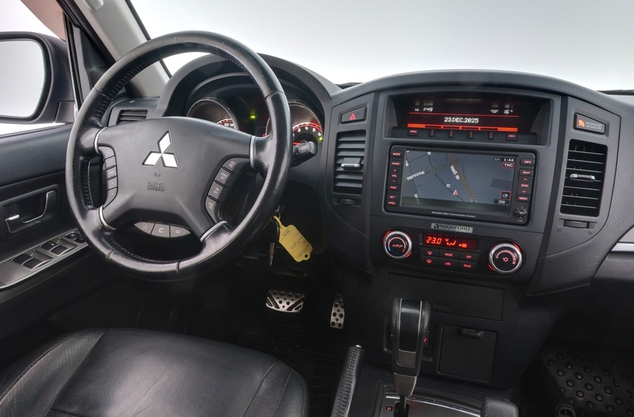 Mitsubishi Pajero vaihtoauto