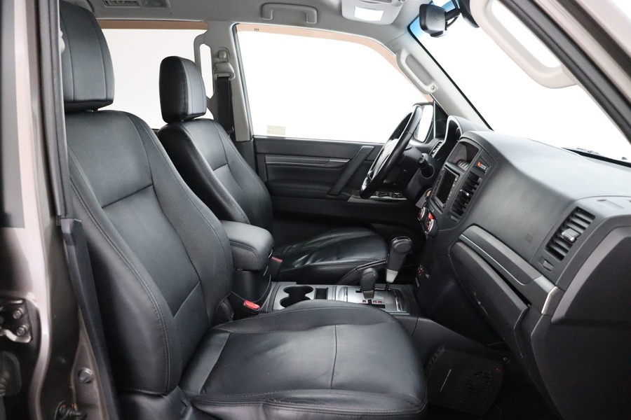 Mitsubishi Pajero vaihtoauto