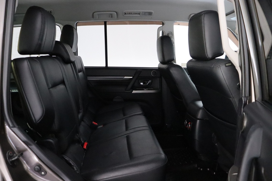 Mitsubishi Pajero vaihtoauto