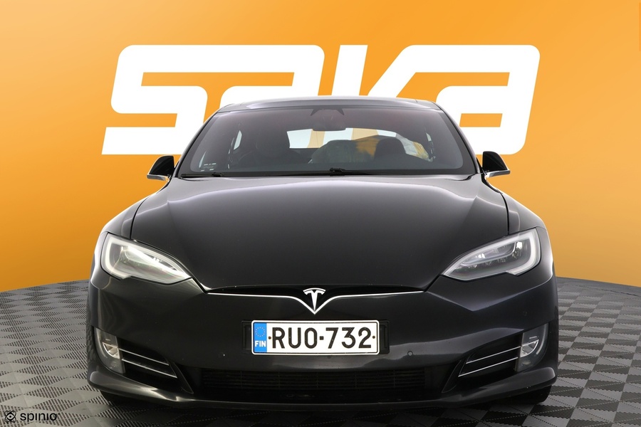 Tesla Model S vaihtoauto