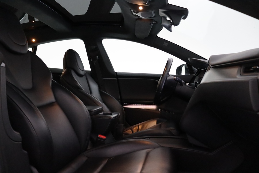 Tesla Model S vaihtoauto