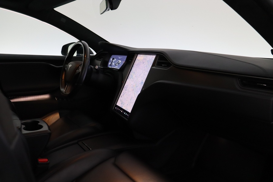 Tesla Model S vaihtoauto
