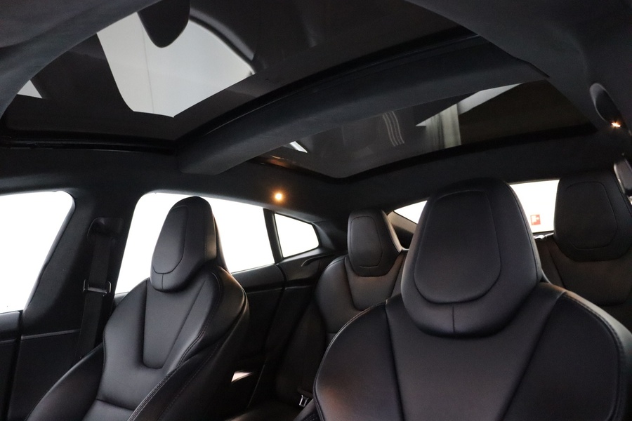 Tesla Model S vaihtoauto